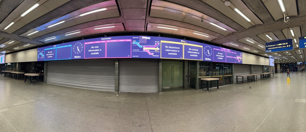 St Pancras — full panoramic view of installed PID array across concourse